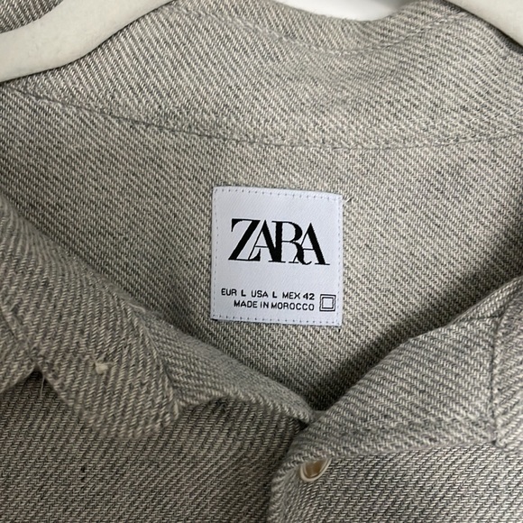 Zara men’s button down - Picture 2 of 3